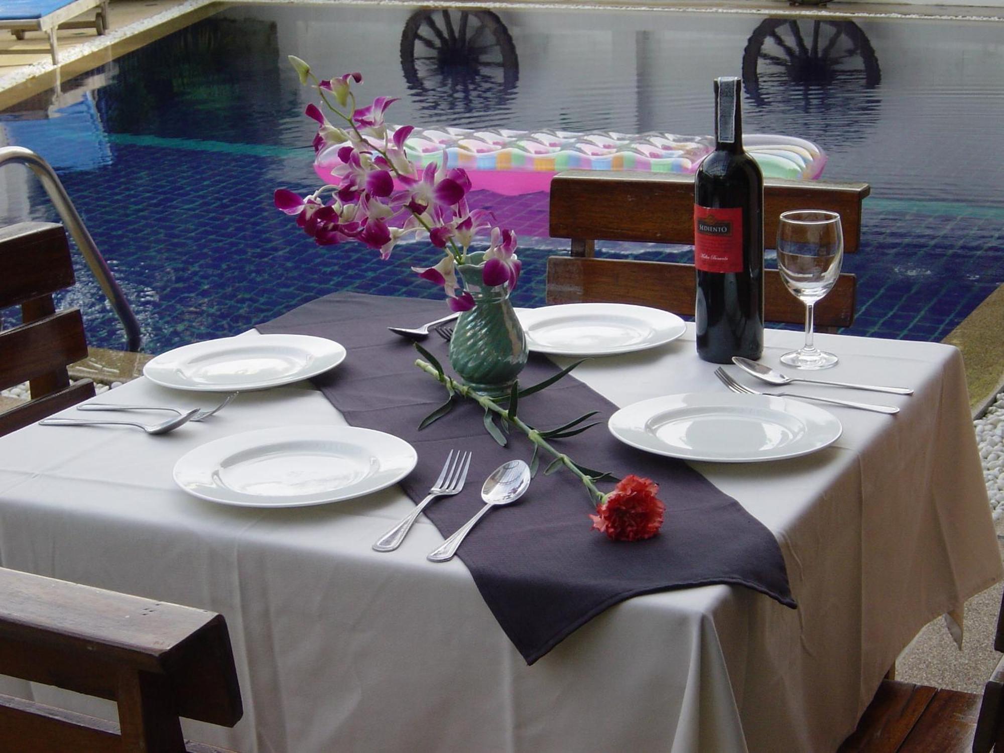 Karon Pool Hotel Luaran gambar