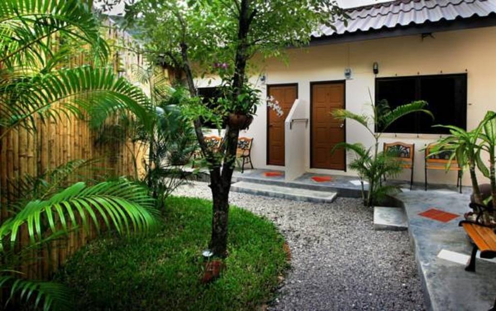 Karon Pool Hotel Luaran gambar