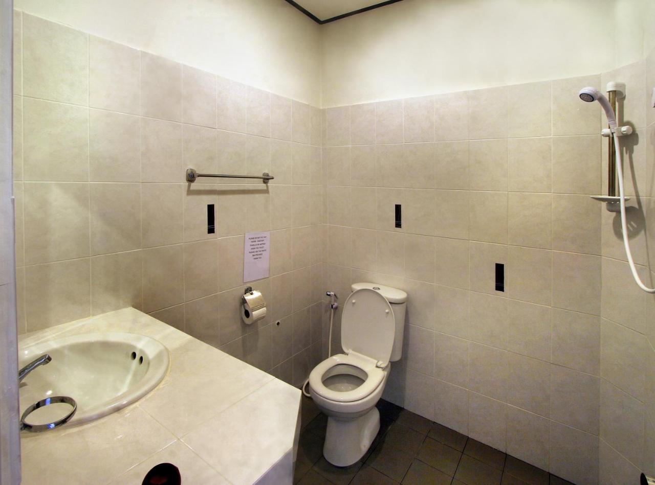 Karon Pool Hotel Luaran gambar