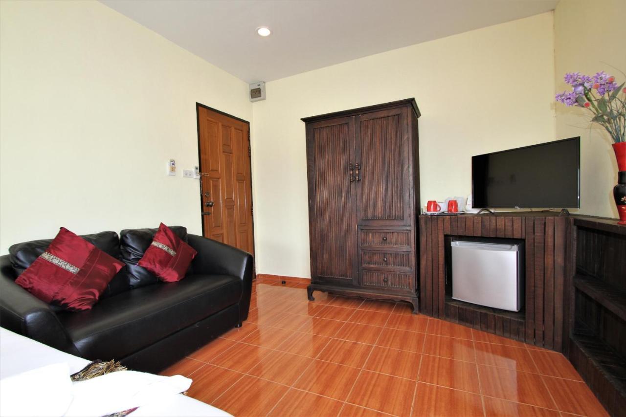 Karon Pool Hotel Luaran gambar